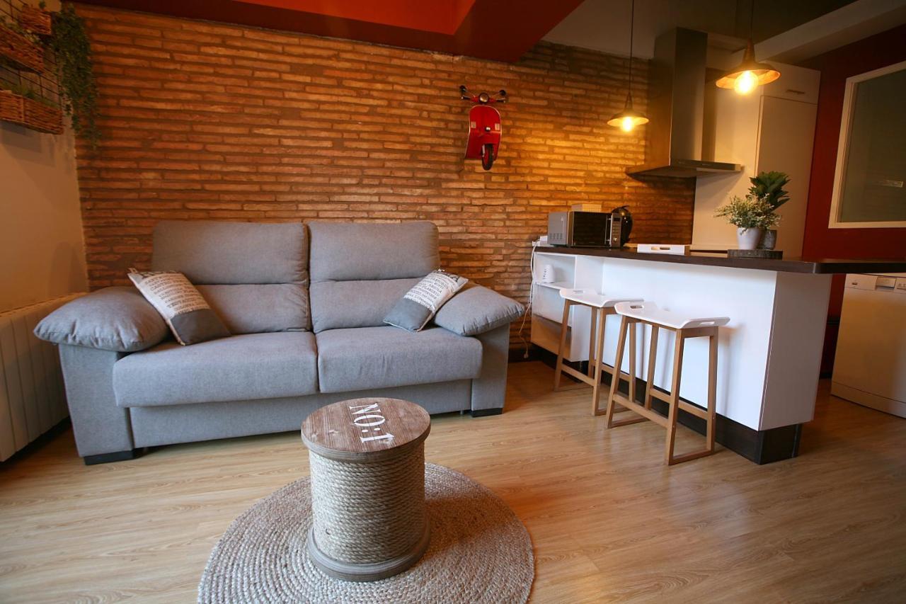 El Atico De La Catedral Apartment Logrono Bagian luar foto