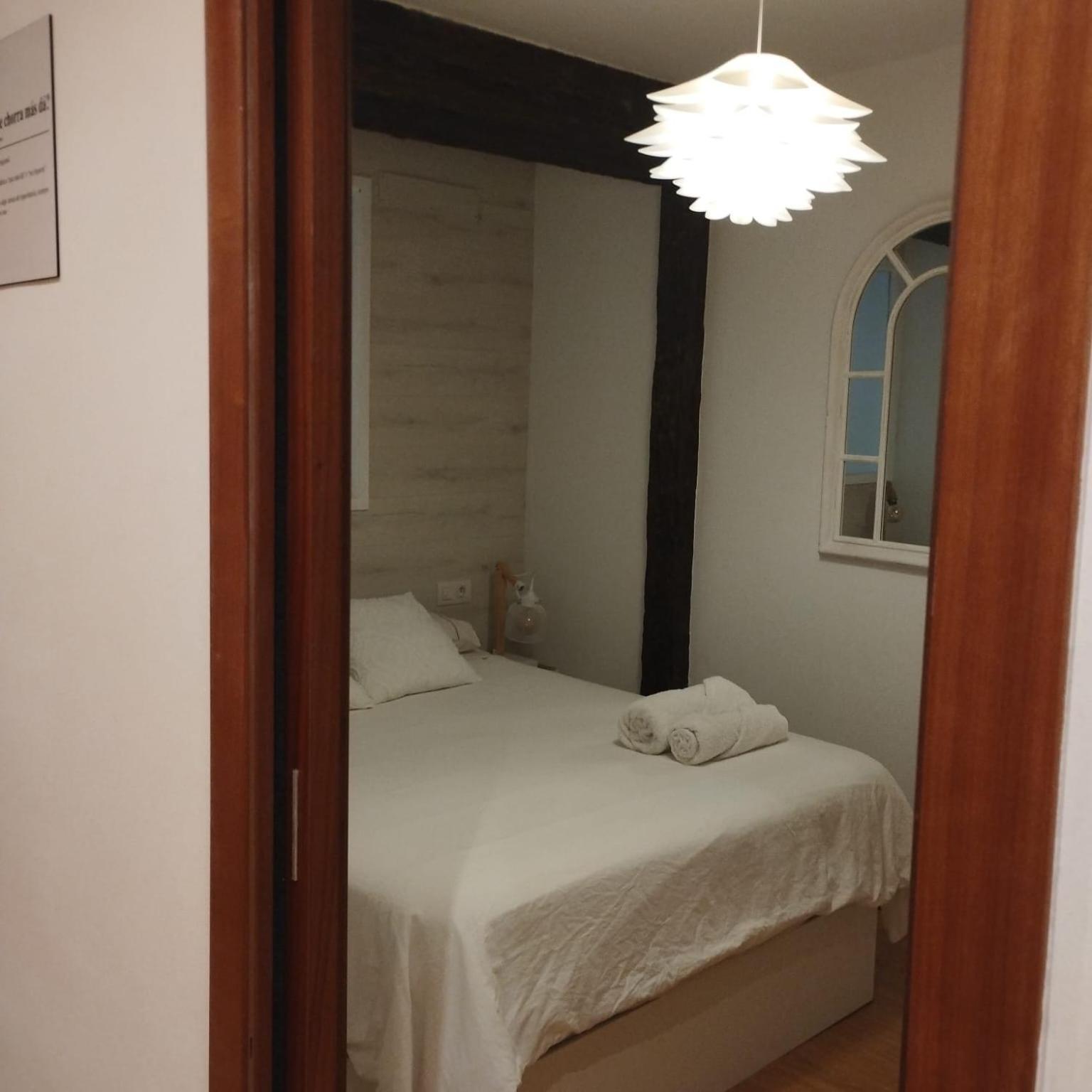 El Atico De La Catedral Apartment Logrono Bagian luar foto